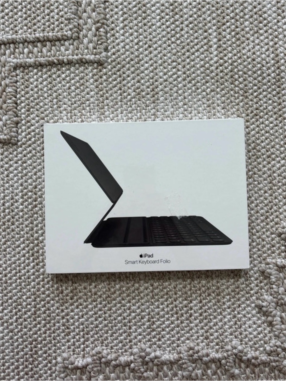 Sealed unopened Apple iPad Smart Keyboard Folio - Black 11inch still in cellopha